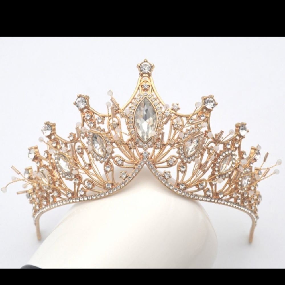 Wedding Crown Tiara - Picture 3 of 16